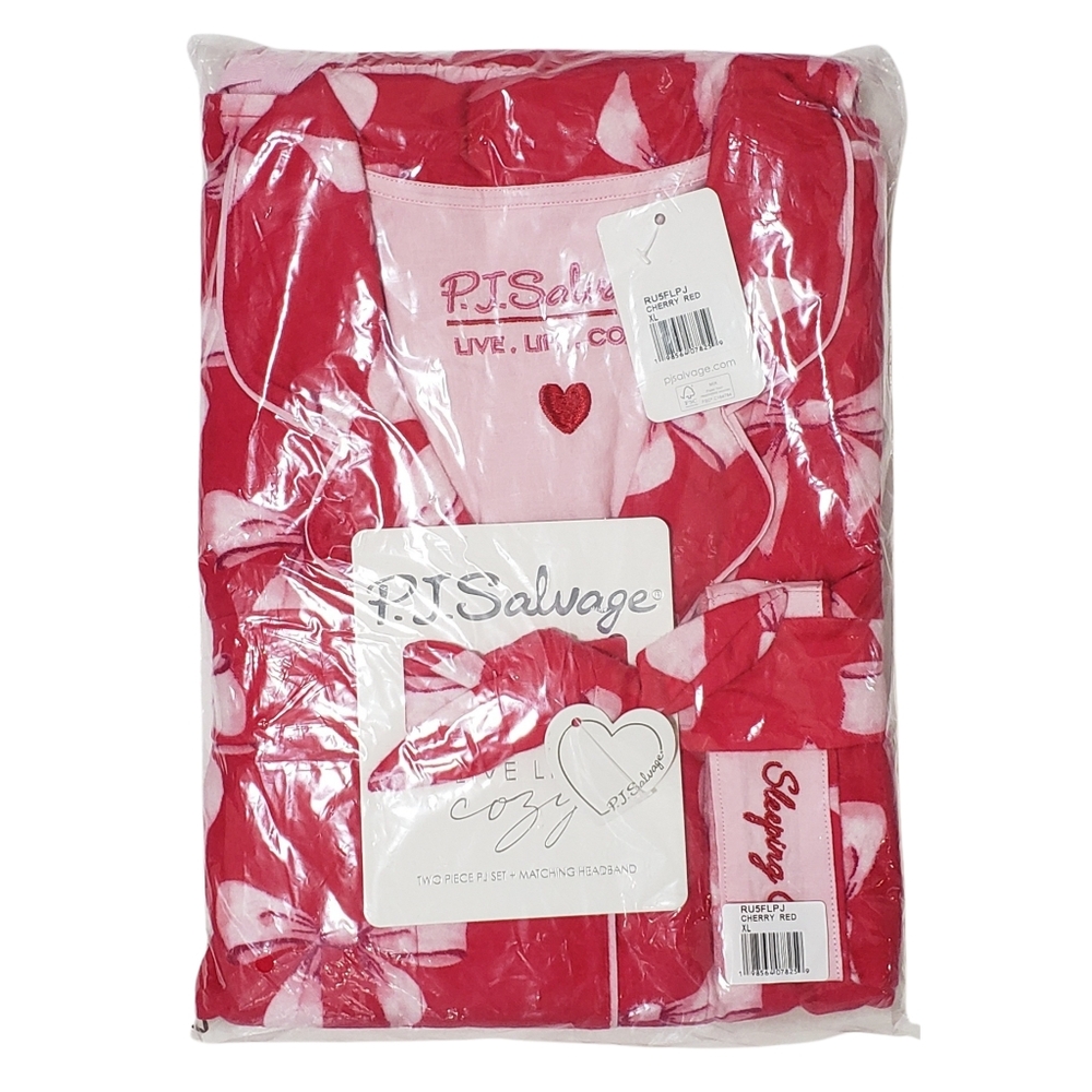 PJ Salvage Flannel Pajama Set XL Sleeping Beauty Christmas Cherry Red Top/Pants